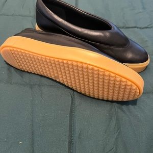 COPY - Beklina flats in black prestine condition!